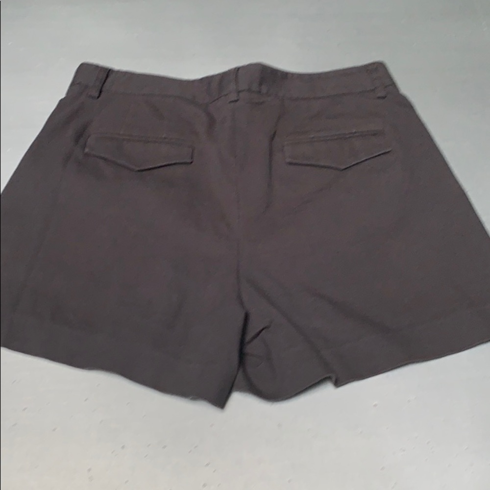 Theory 4" inseam shorts - Picture 2 of 3